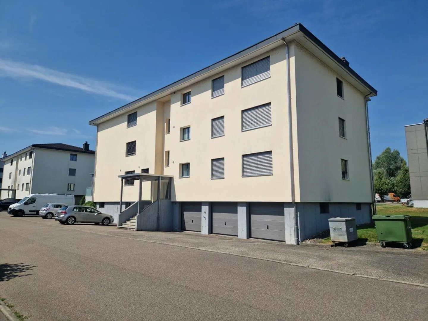 Well-maintained 3.5-room apartment in a quiet residential area - Photo 1 of 10
