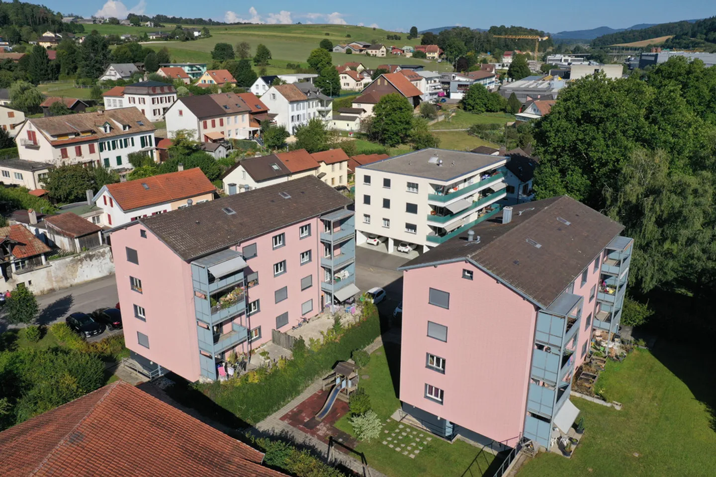 Edificio misto 3 stanze - Foto 3 di 12