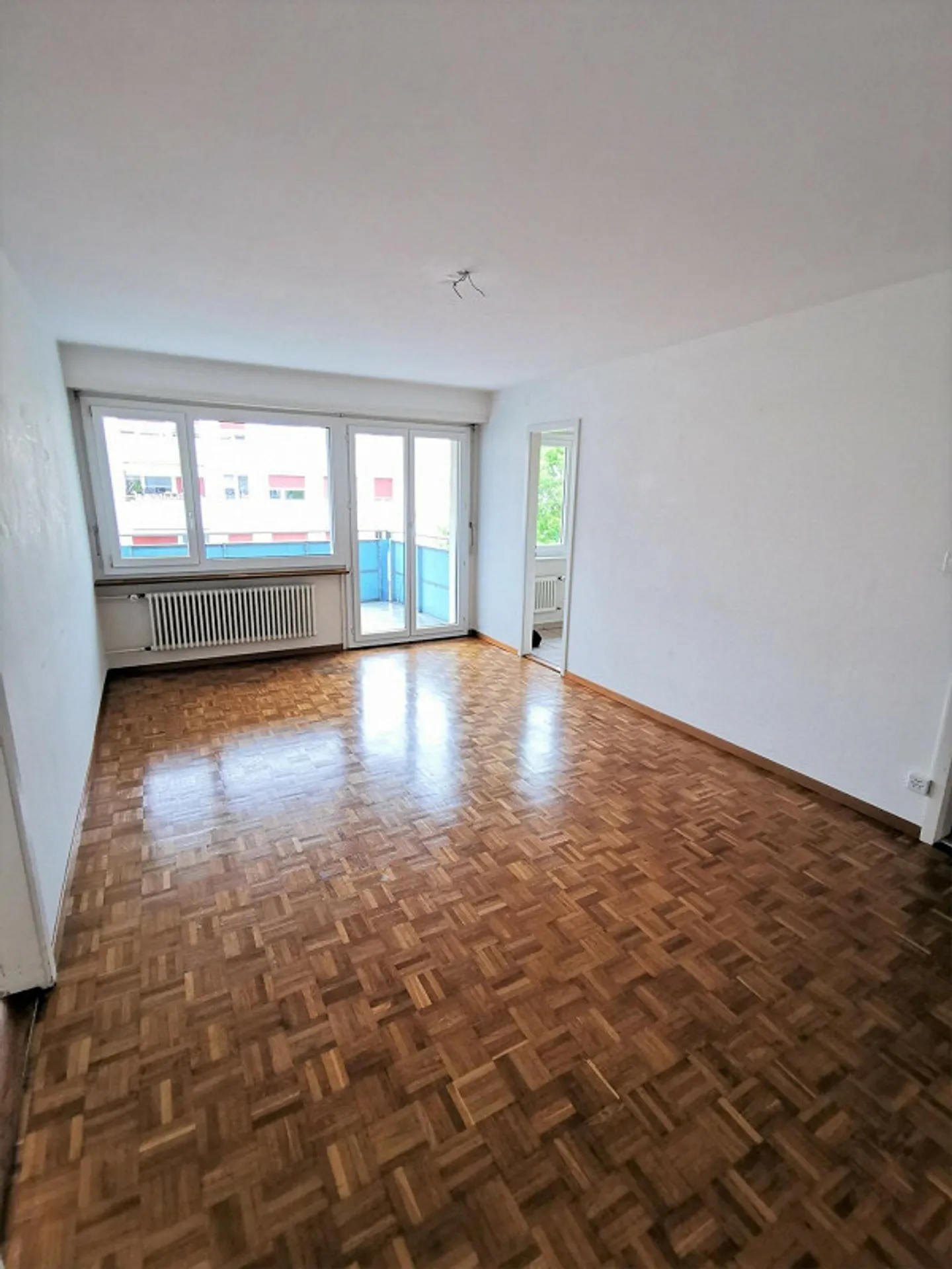 Appartement Charmant dans Quartier Calme - Photo 2 sur 5