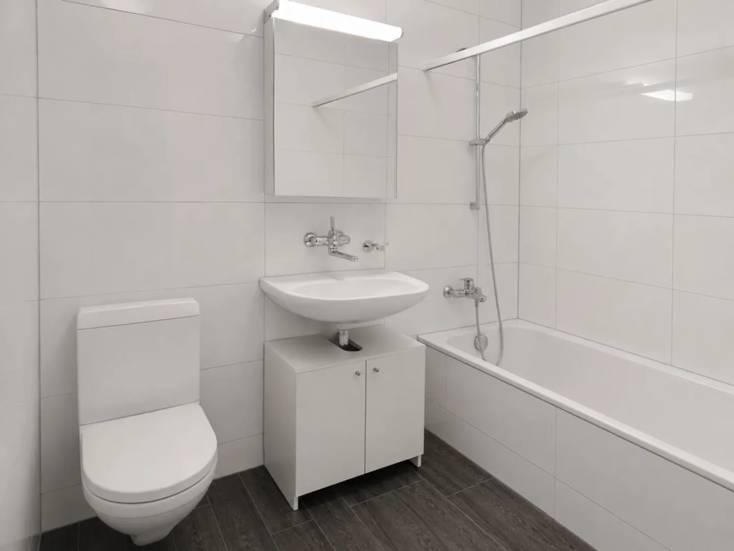 Well-maintained 3.5-room apartment in a quiet residential area - Photo 5 of 10