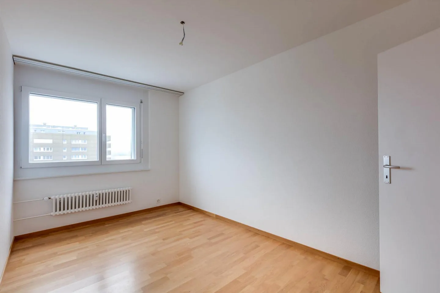 Apartment for rent - Photo 7 of 9