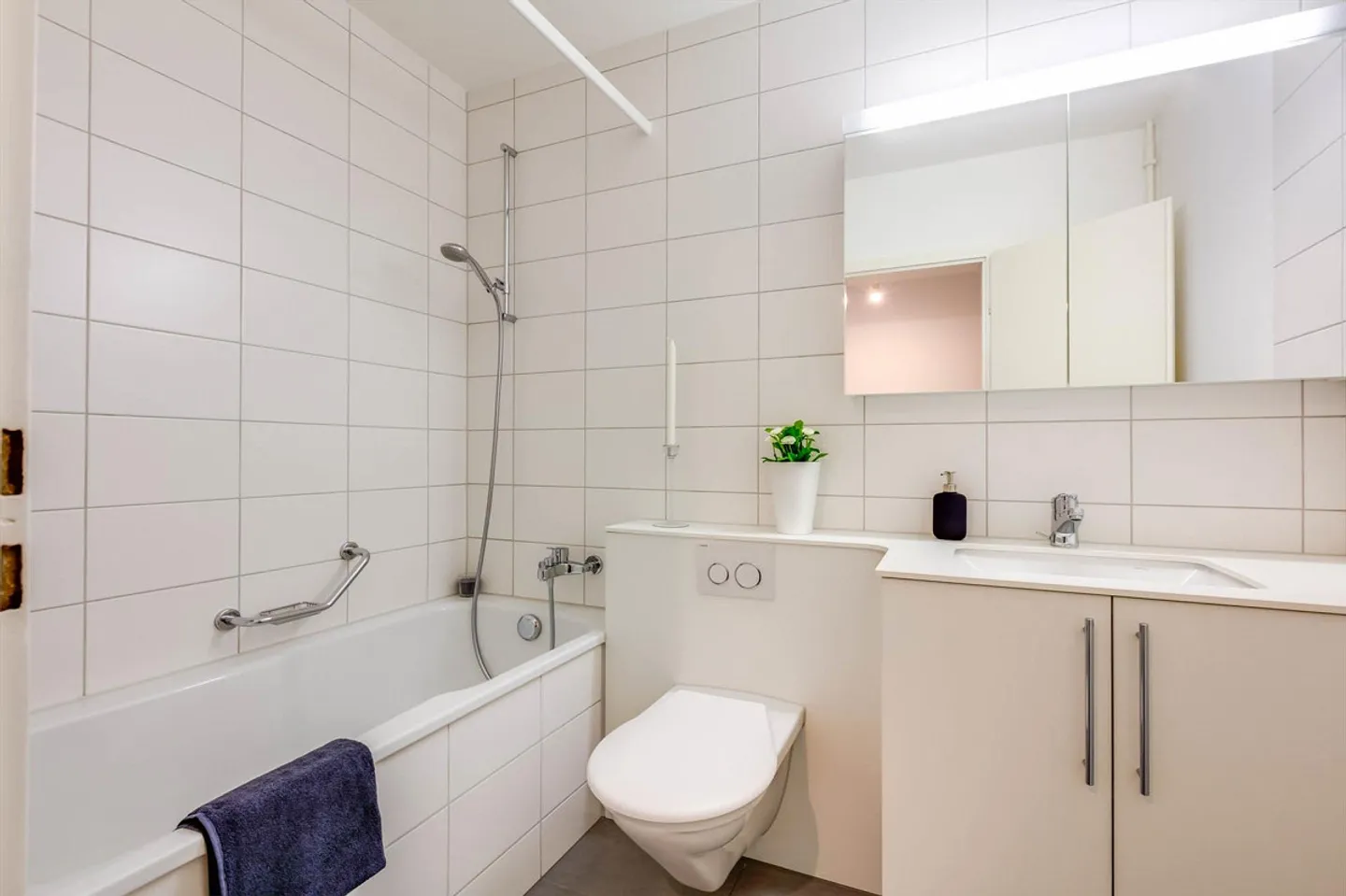 Apartment for rent - Photo 8 of 9