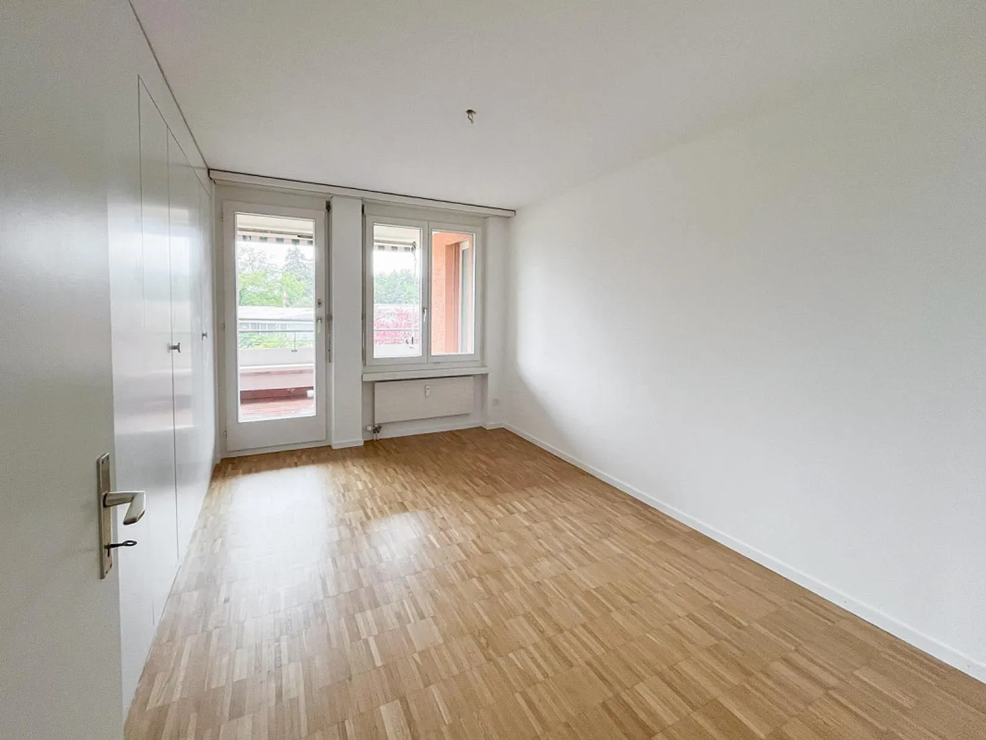 Grosszügige 4.5-Zimmer-Wohnung an ruhiger, familienfreundlicher Lage - Foto 10 von 16