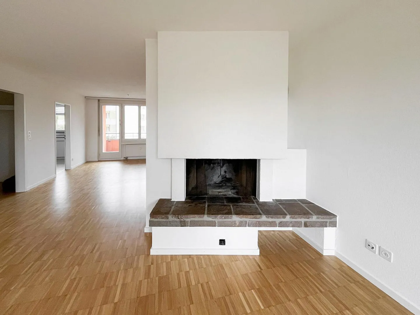 Grosszügige 4.5-Zimmer-Wohnung an ruhiger, familienfreundlicher Lage - Foto 4 von 16