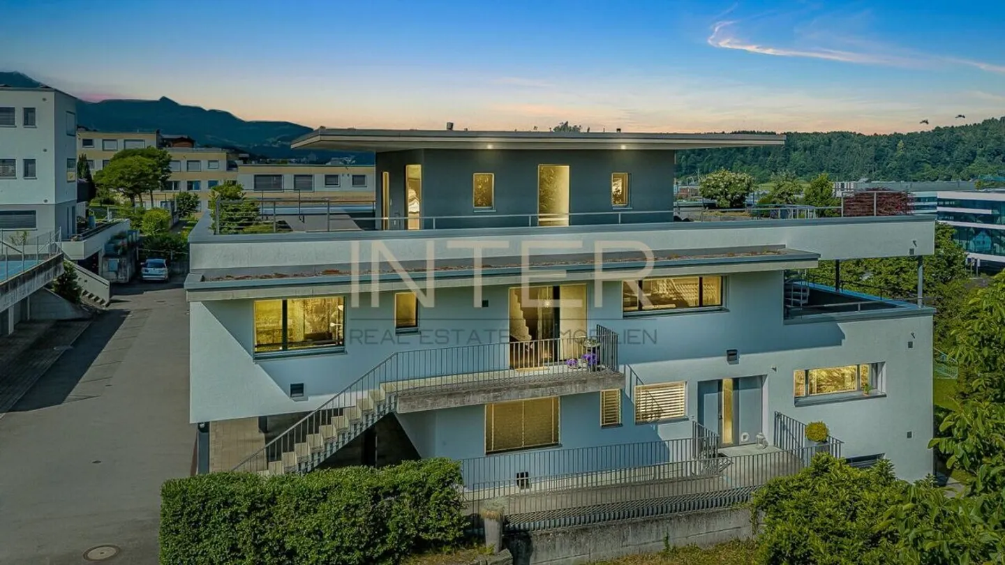 Spacious Attic Maisonette for Comfort in Ebikon - 5.5-Room Apartment with Panoramic View - Photo 2 of 21