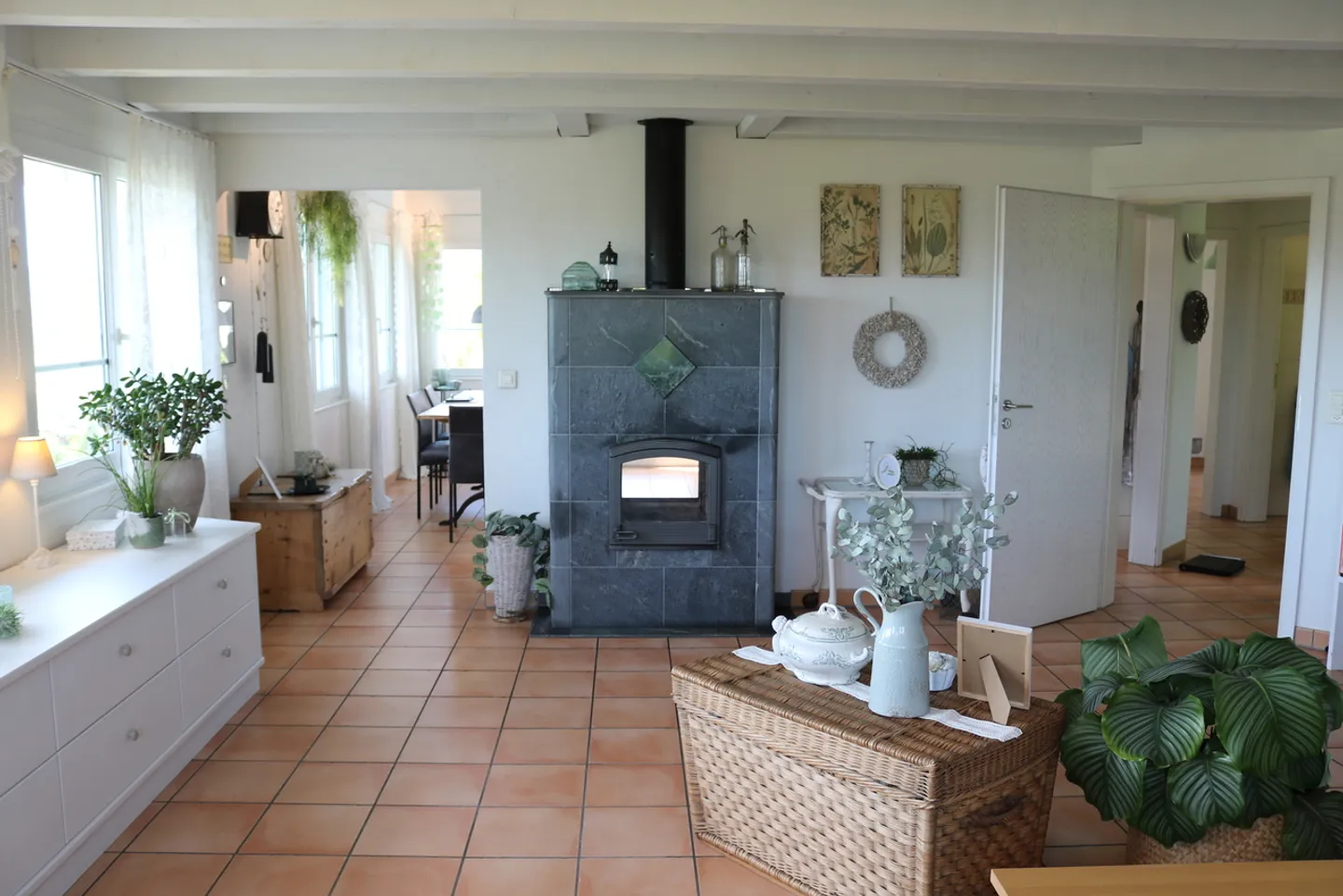 Charmantes Landhaus mit traumhaftem Garten und Alpenblick - Photo 3 of 17