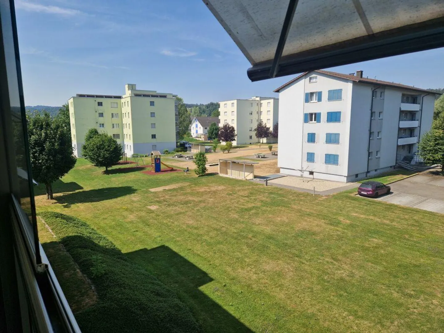 Well-maintained 3.5-room apartment in a quiet residential area - Photo 10 of 10