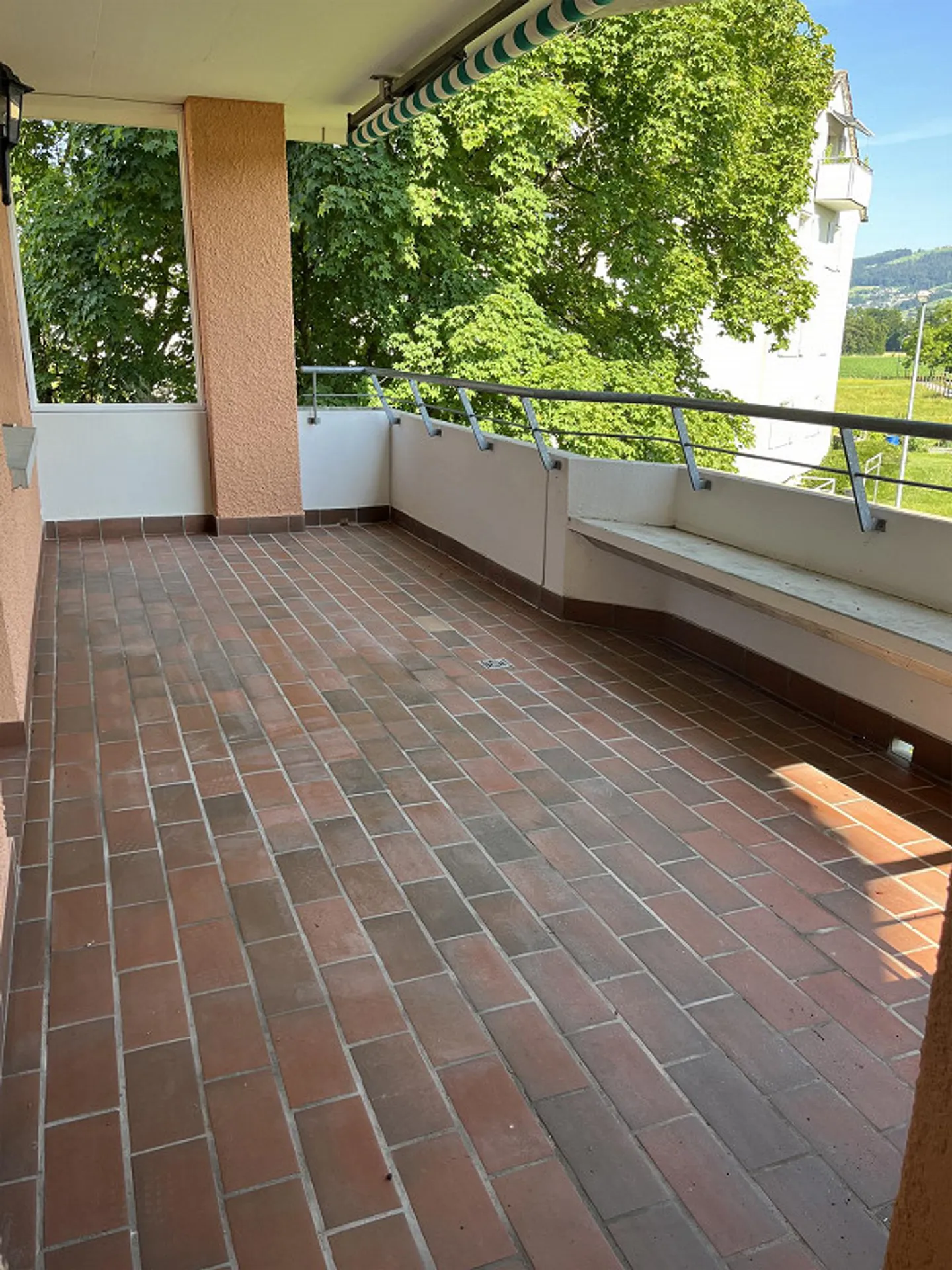 Grosszügige 4.5-Zimmer-Wohnung an ruhiger, familienfreundlicher Lage - Foto 15 von 16