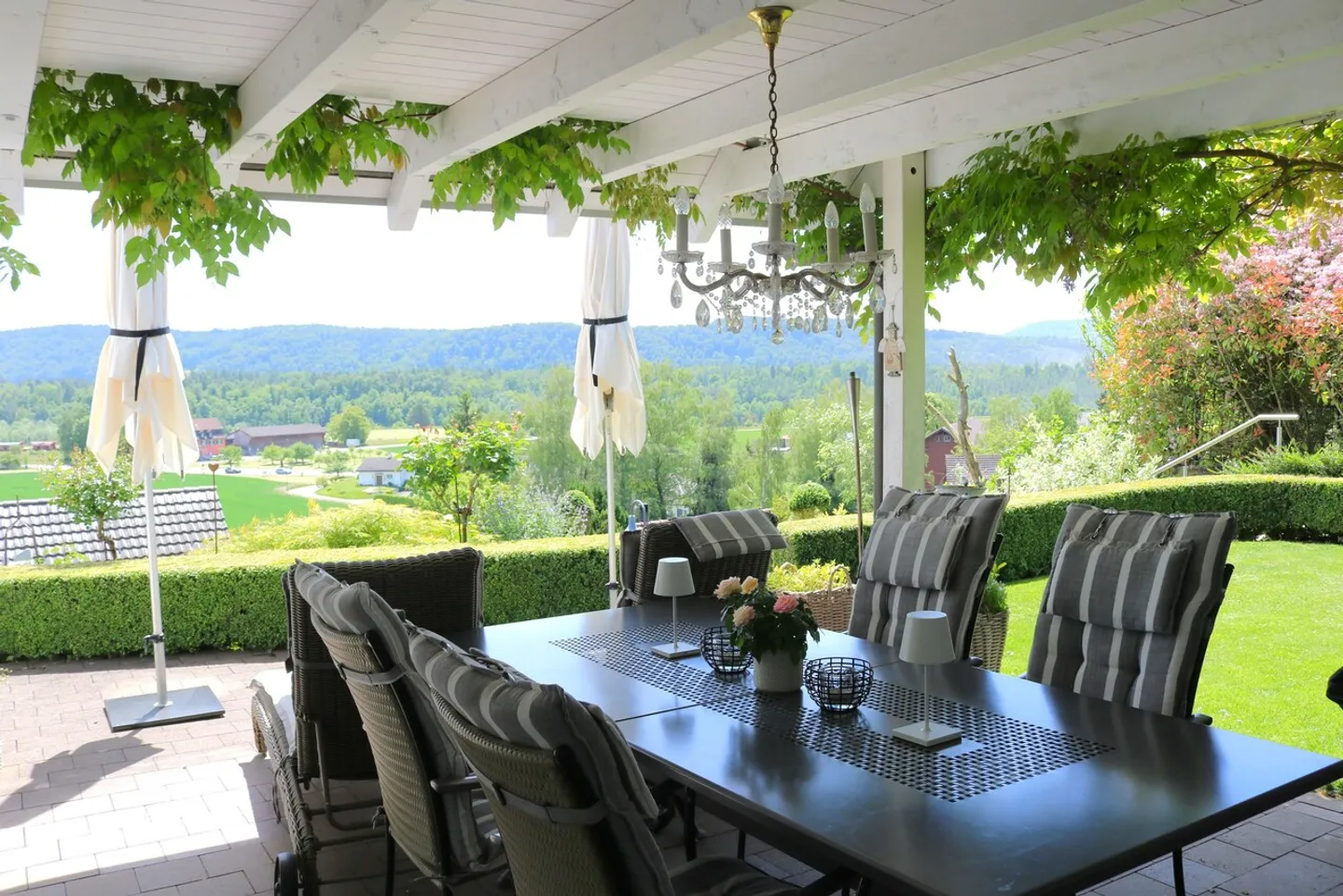 Charmantes Landhaus mit traumhaftem Garten und Alpenblick - Photo 13 of 17