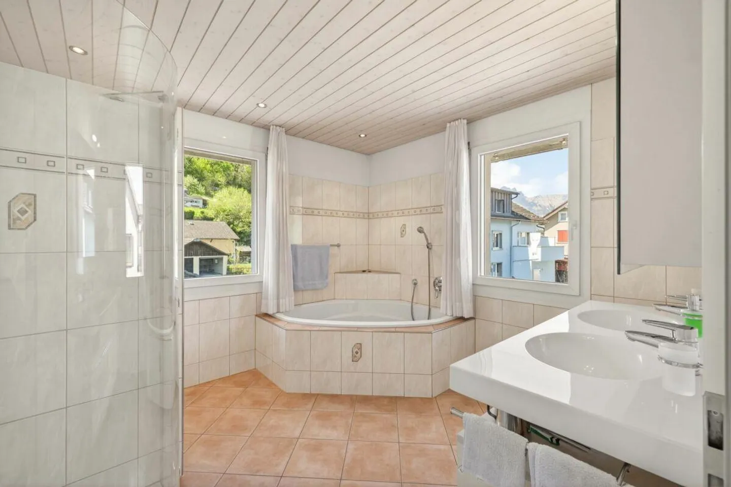 Votre nouvelle maison : Maison individuelle avec jardin idyllique dans un endroit calme - Photo 17 sur 29