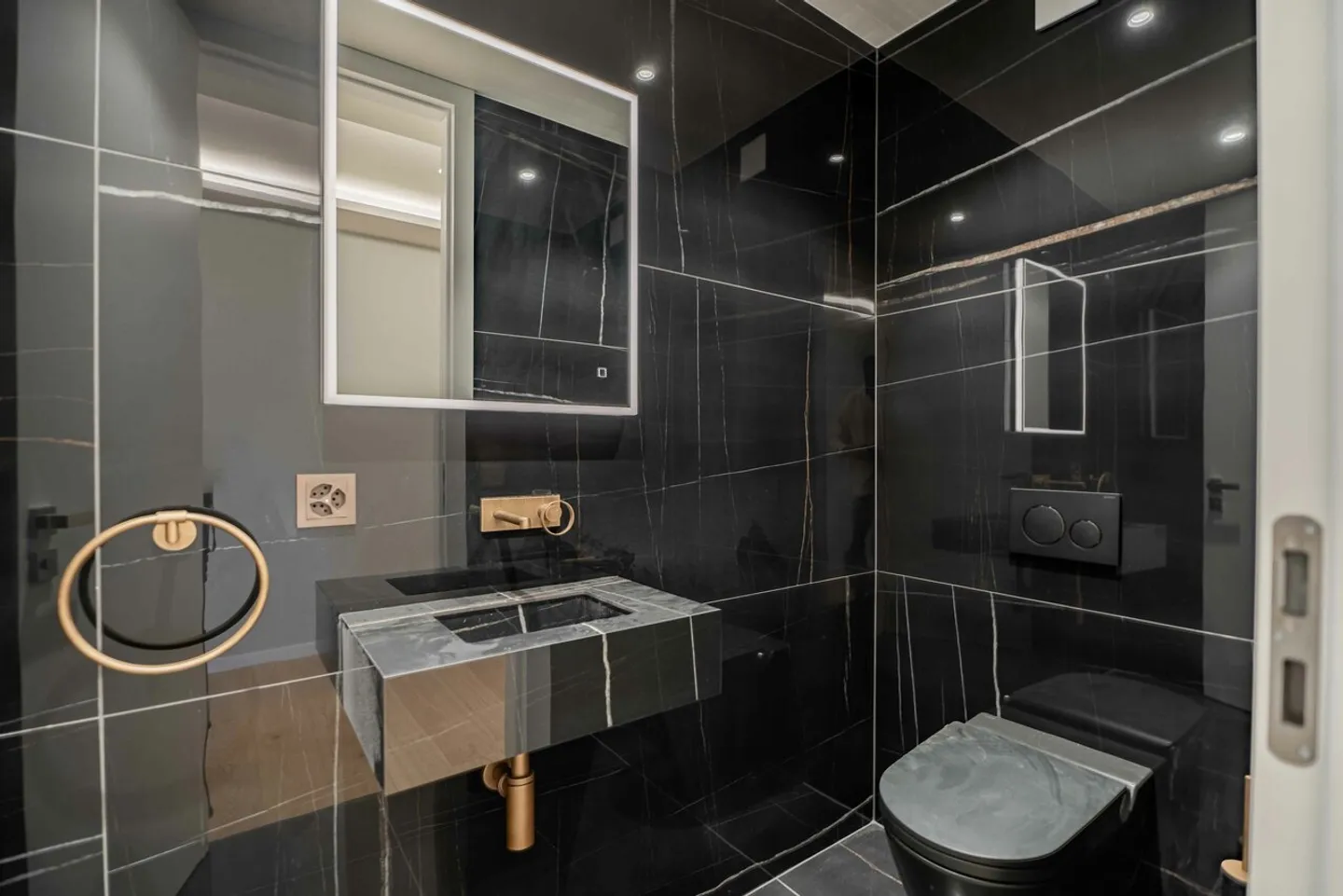 Appartement 5 pièces - Photo 6 sur 12