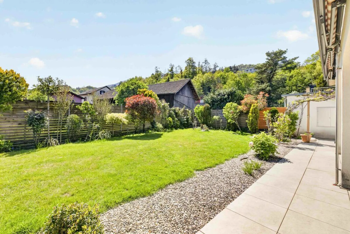 Votre nouvelle maison : Maison individuelle avec jardin idyllique dans un endroit calme - Photo 25 sur 29