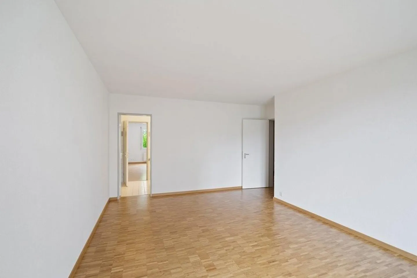 Grosszügige Erdgeschoss-Wohnung - Foto 6 von 12