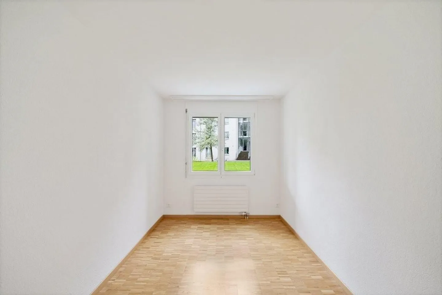 Grosszügige Erdgeschoss-Wohnung - Foto 8 von 12