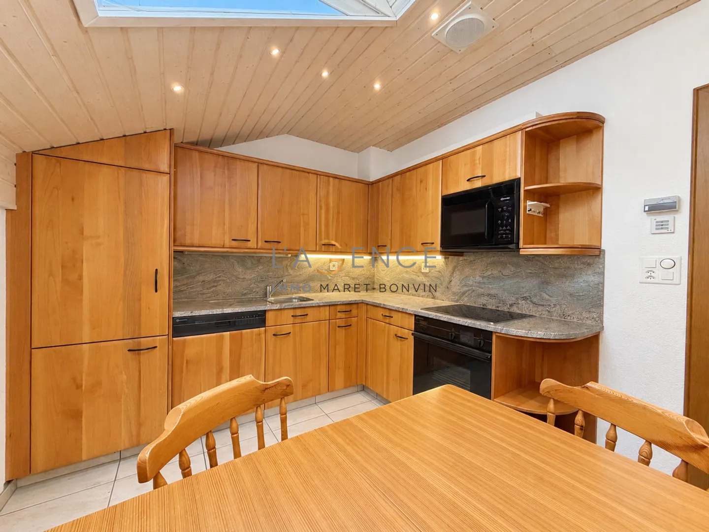 Prestigious Chalet in Leukerbad - Photo 7 of 23