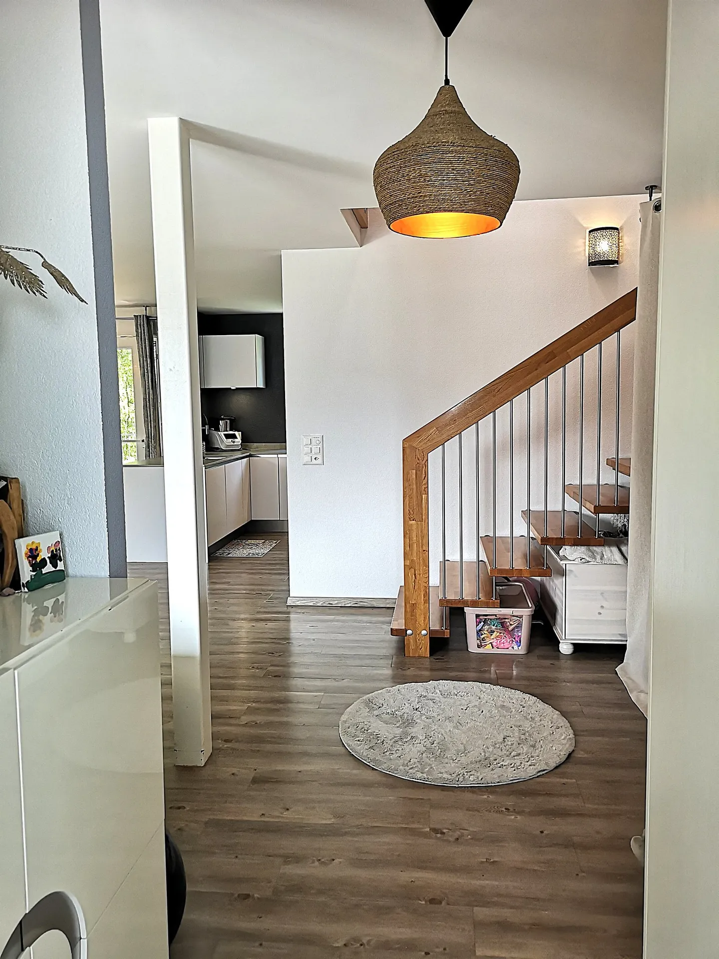 Magnifica casa duplex ristrutturata con cura per due famiglie con 4,5 stanze a Cudrefin, vicino al lago - Foto 21 di 34