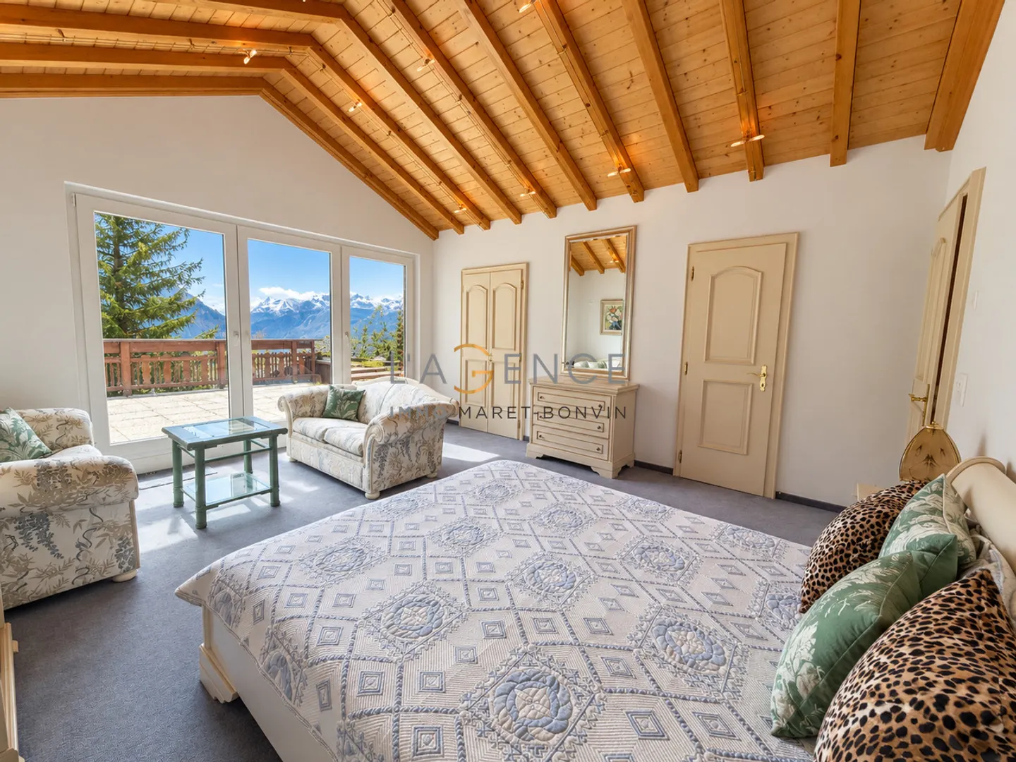 Prestigious Chalet in Leukerbad - Photo 9 of 23
