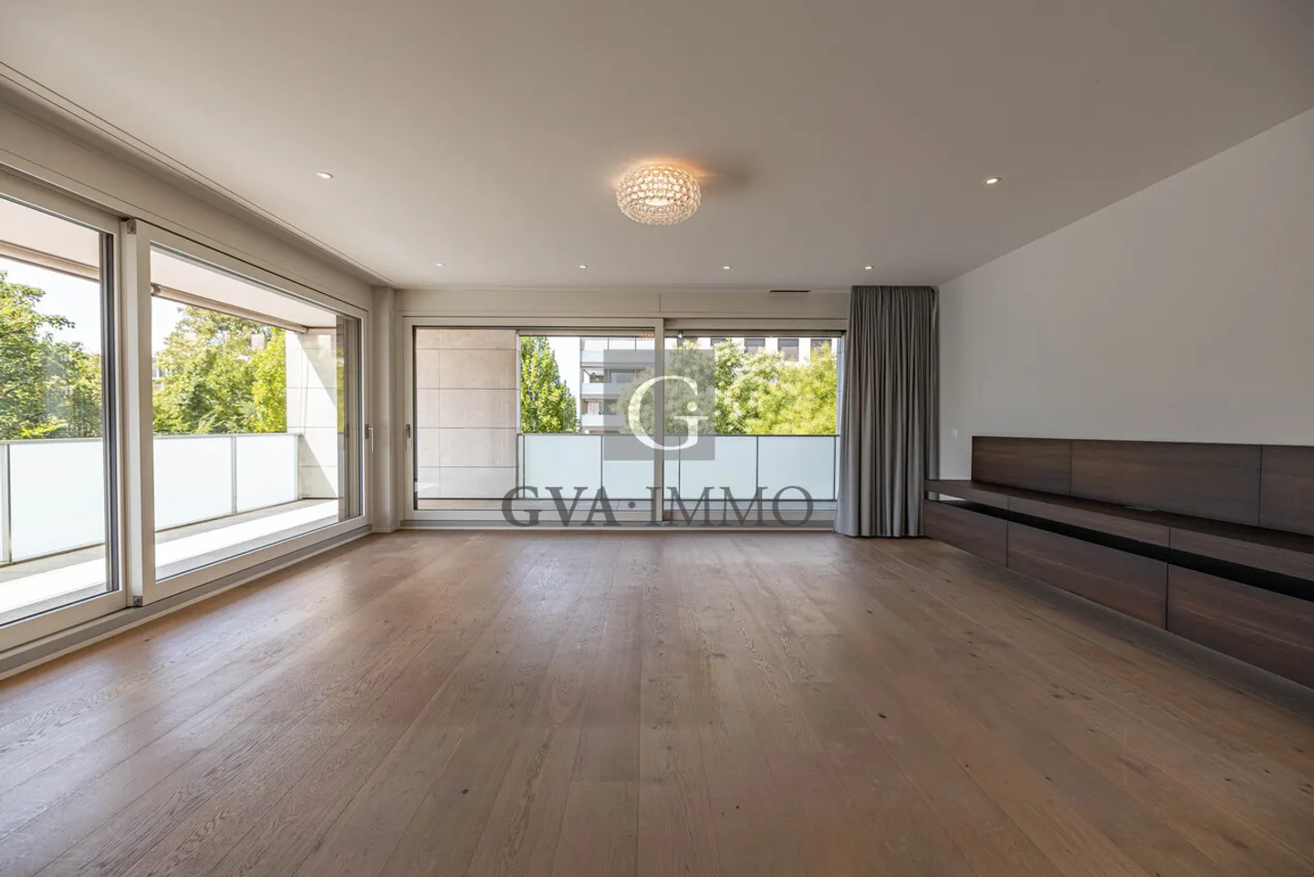 Élégant appartement avec vaste loggia, quartier Gradelle - Photo 1 of 12