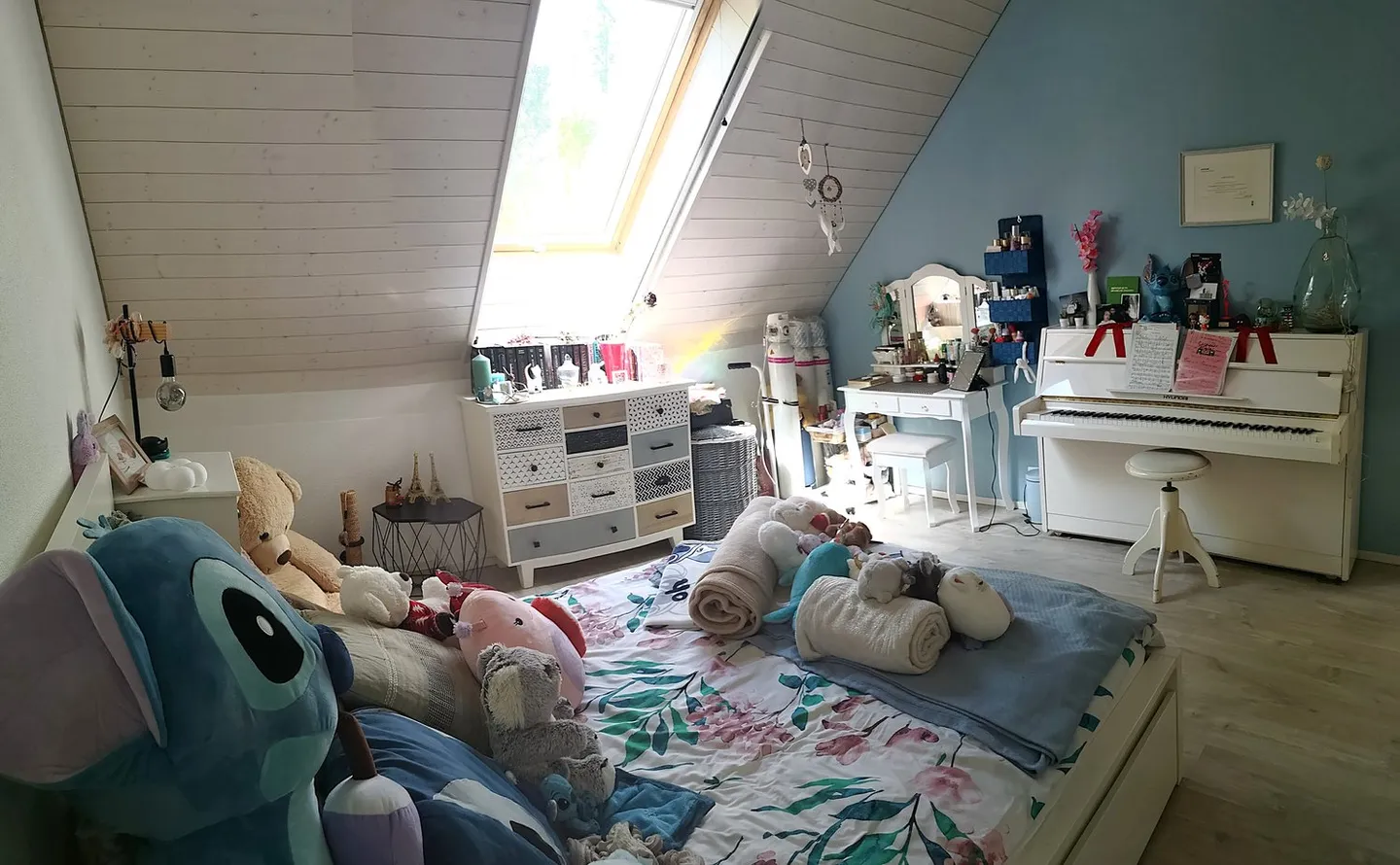 Magnifica casa duplex ristrutturata con cura per due famiglie con 4,5 stanze a Cudrefin, vicino al lago - Foto 28 di 34