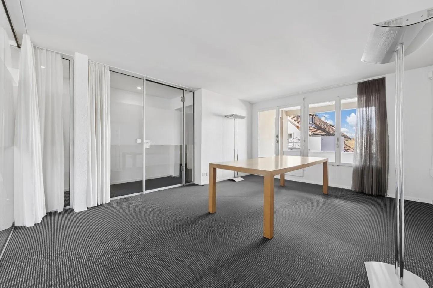 Living, Working, Investing - Versatile Opportunities on about ... - Photo 1 of 7