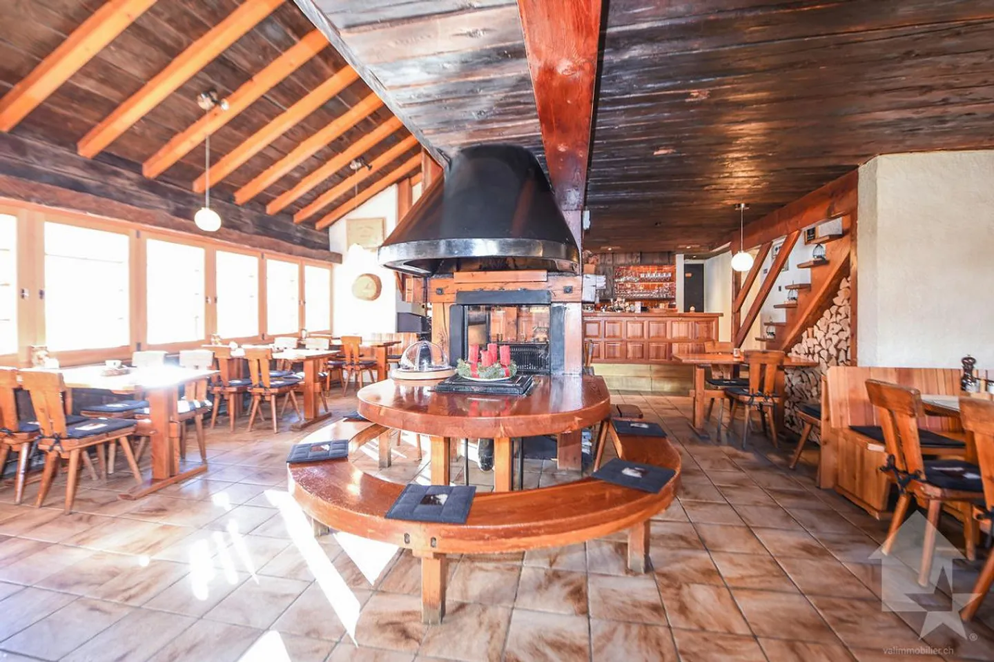 Charmant hôtel-restaurant 3 étoiles Sup  entièrement rénové - Photo 4 sur 18