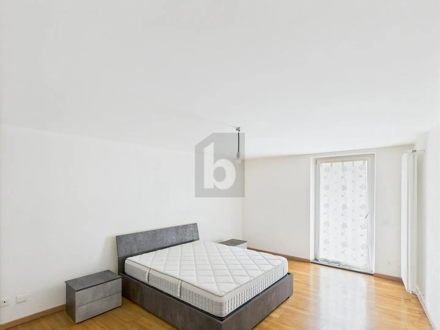 SPACIOUS AND SUNNY IN A QUIET LOCATION - Photo 4 of 6