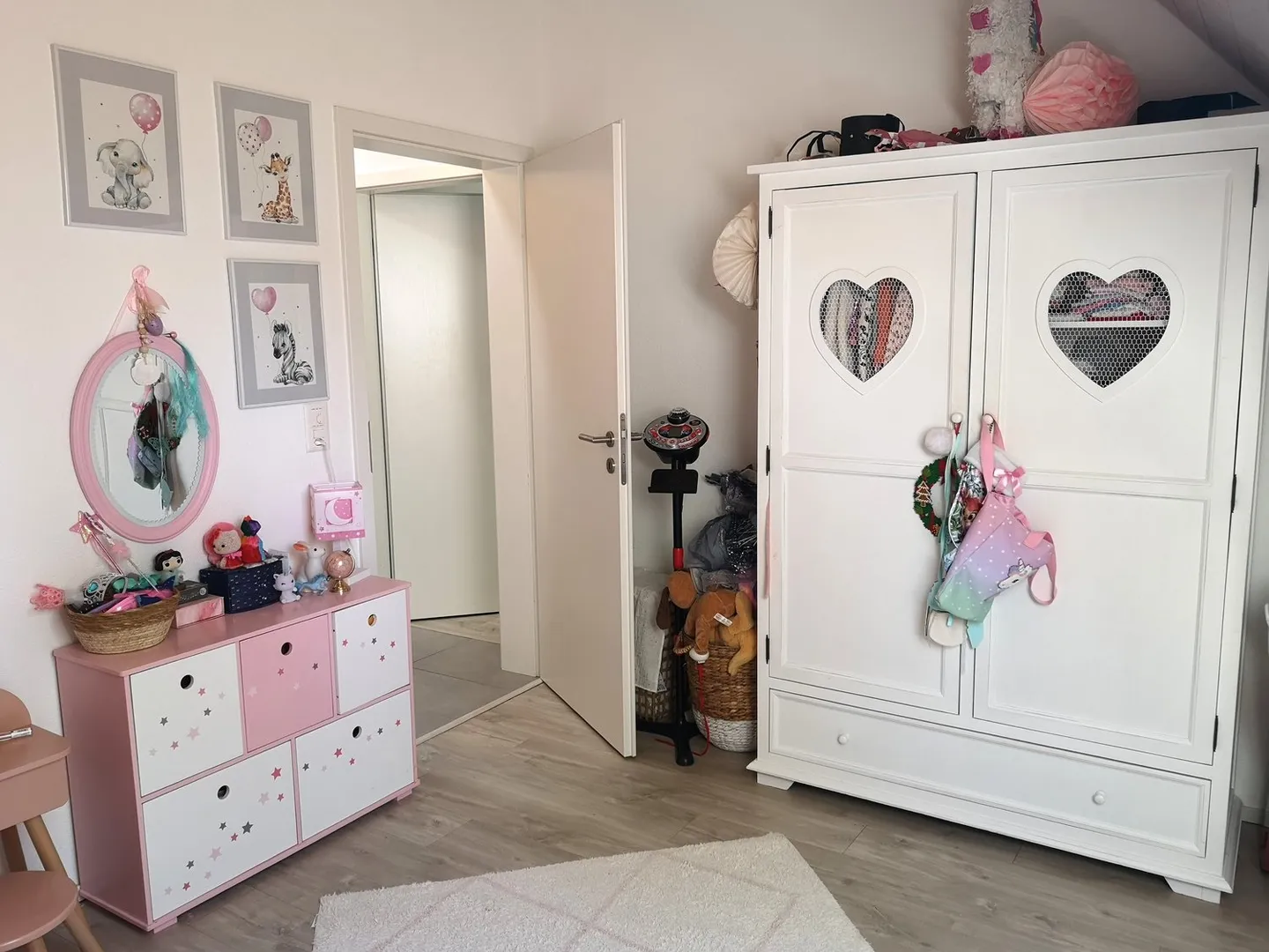 Magnifica casa duplex ristrutturata con cura per due famiglie con 4,5 stanze a Cudrefin, vicino al lago - Foto 30 di 34