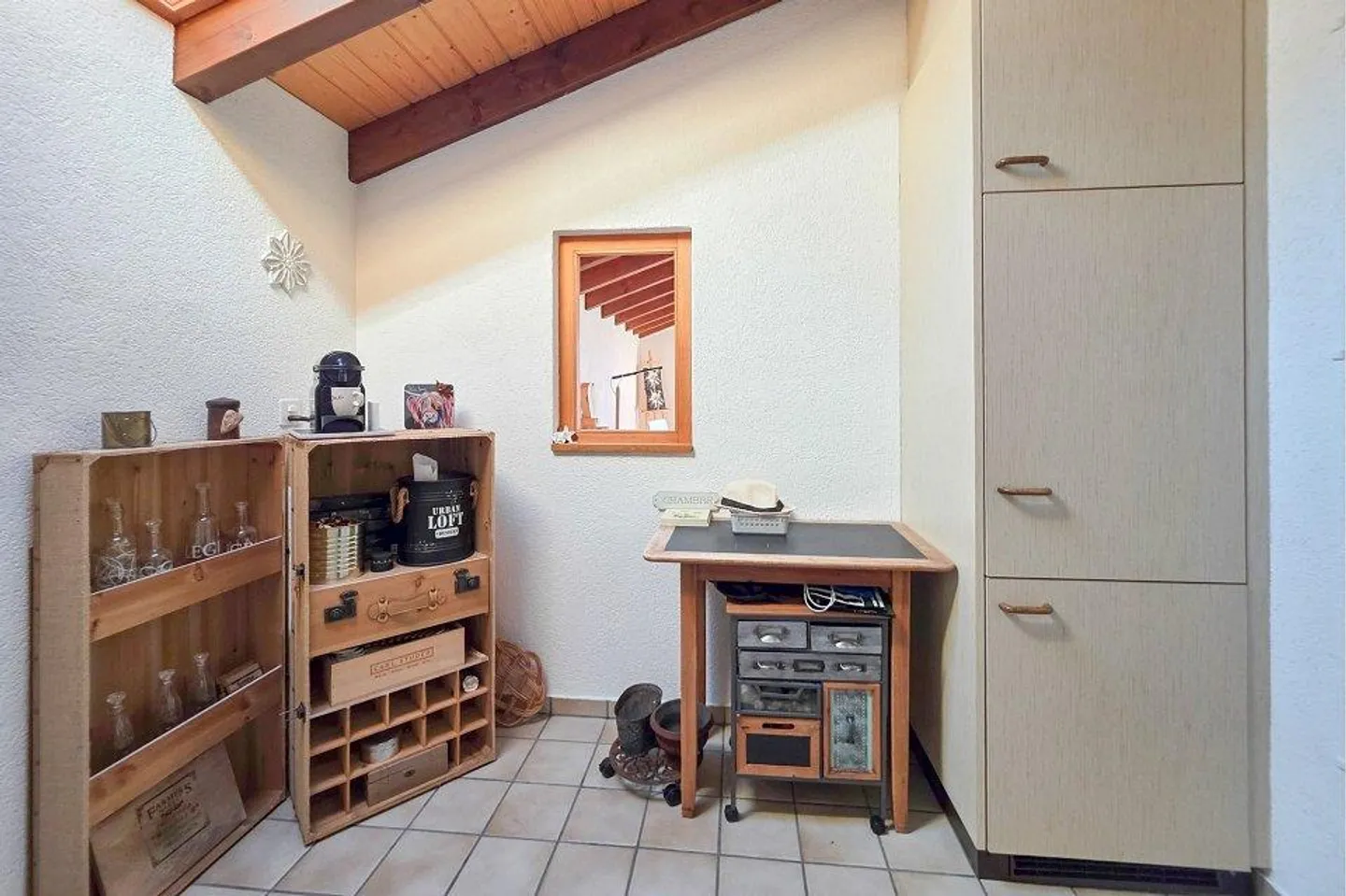 Live where others vacation - Your dream apartment above Lake Thun! - Photo 11 of 13