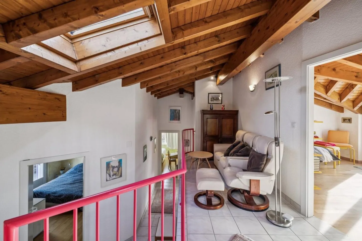 Villa indipendente con piscina e studio indipendente - Foto 12 di 13