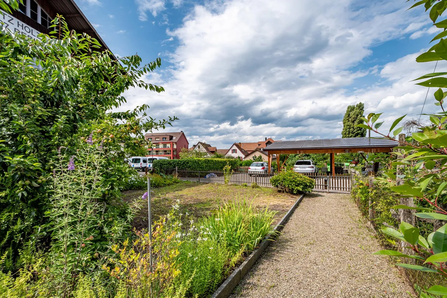 Charming timber-framed house with inviting living atmosphere - Photo 18 of 22