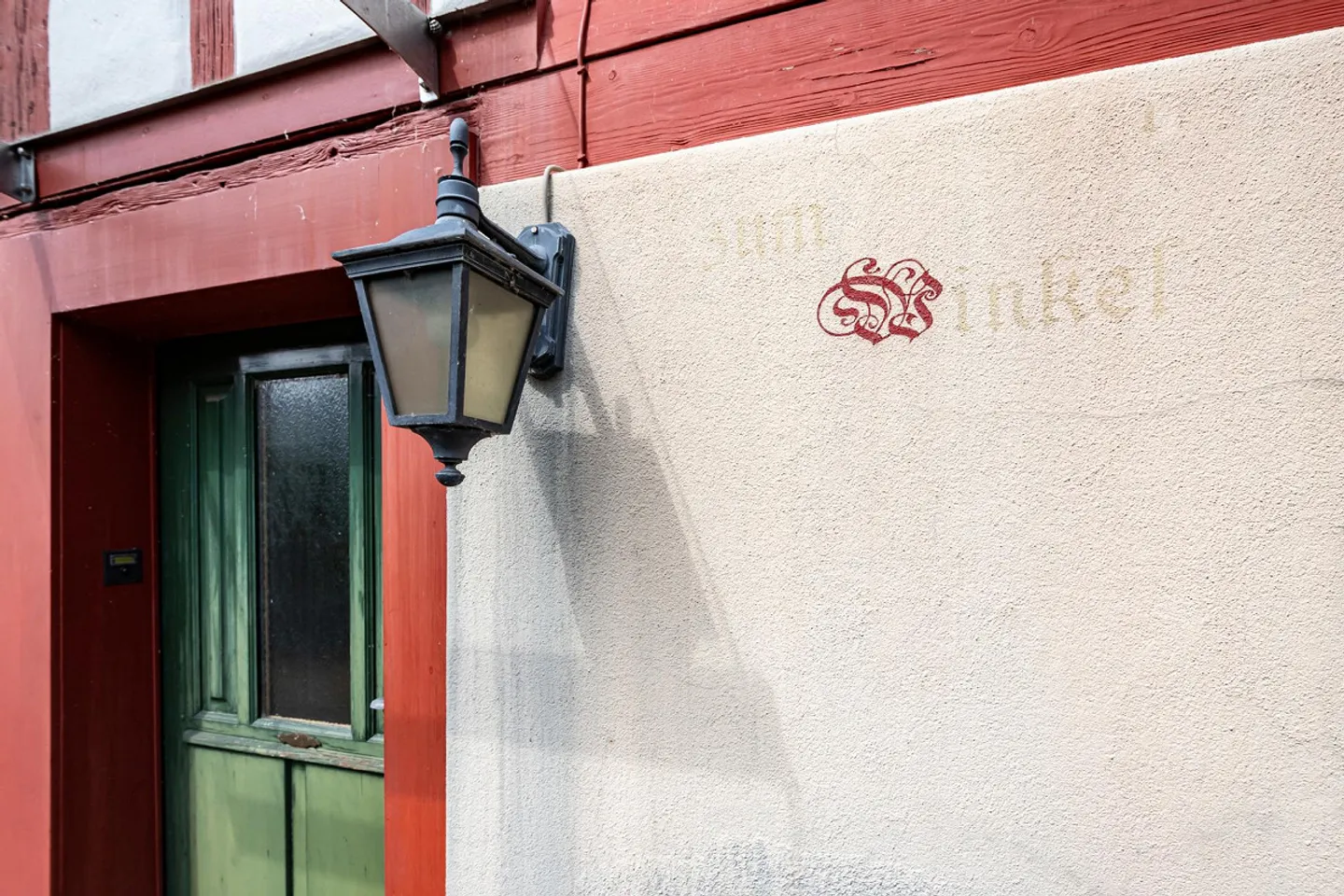 Charming timber-framed house with inviting living atmosphere - Photo 20 of 22