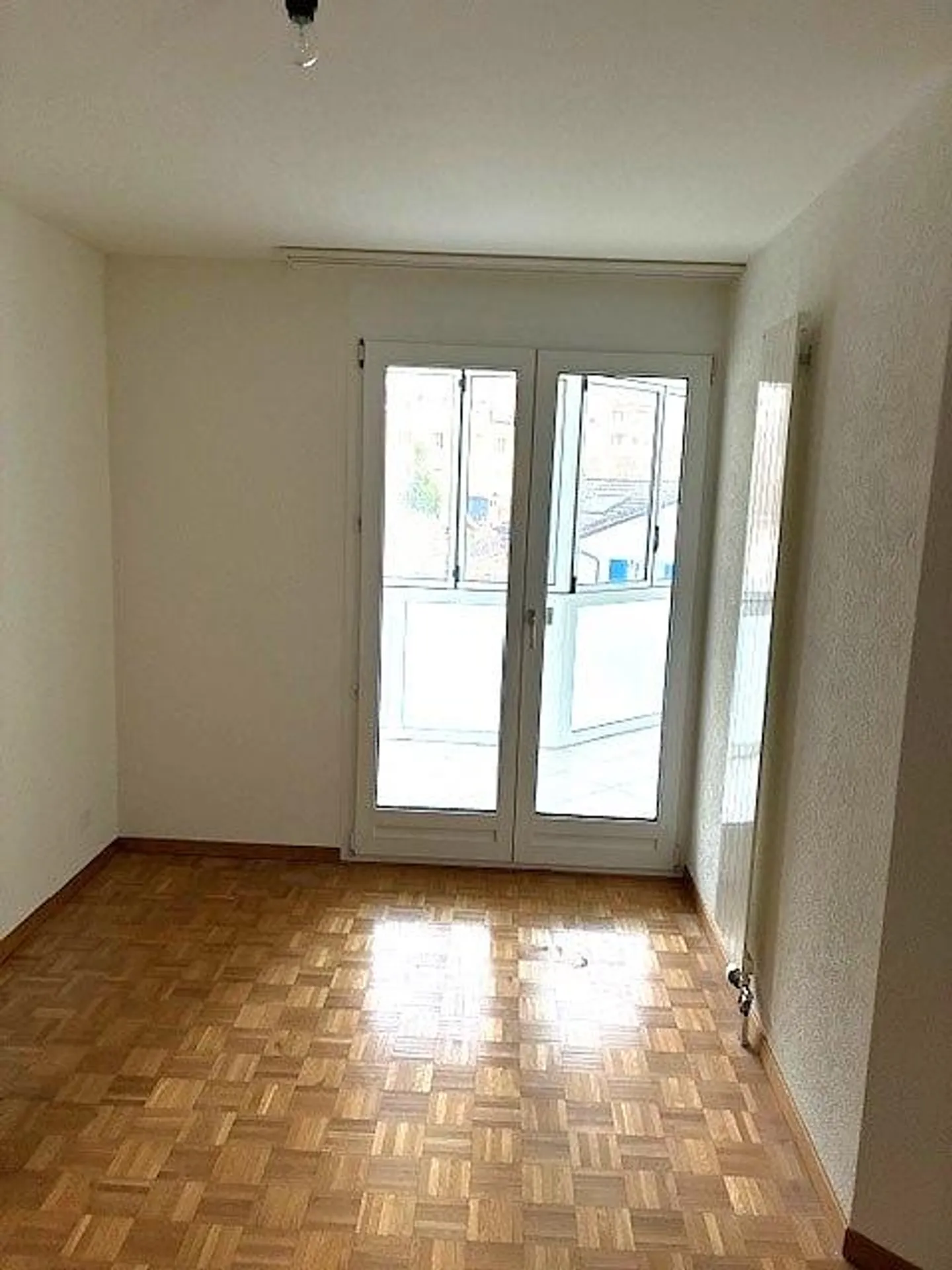 Beautiful, bright 3.5 room apartment with winter garden - Photo 7 of 8