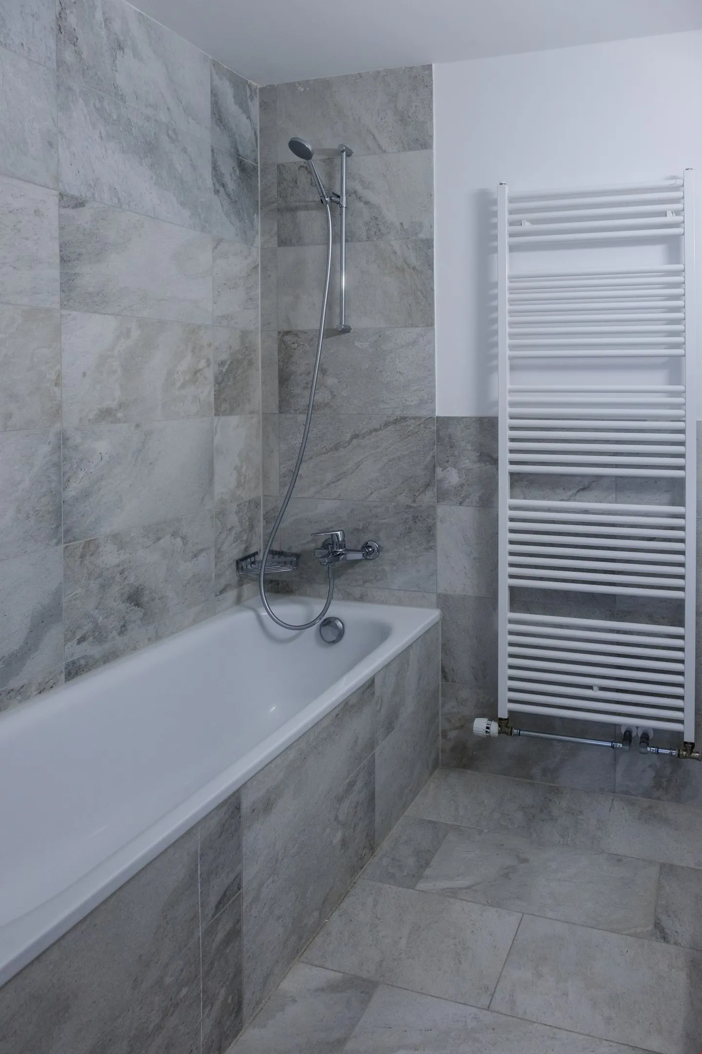 Vivre dans le Terminushaus Frutigen récemment rénové - Photo 4 sur 4