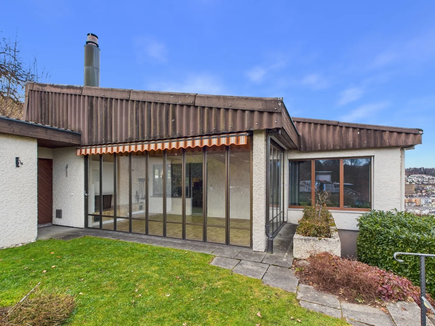 Charming Family Home in Kriens - Photo 11 of 16