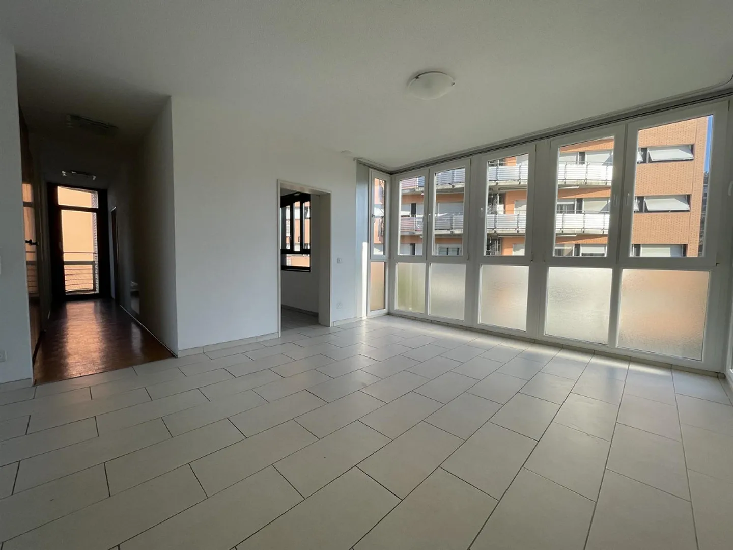 HELLES 3.5-ZIMMER-WOHNUNG MIT 90 MQ IN BALERNA - Foto 4 von 9