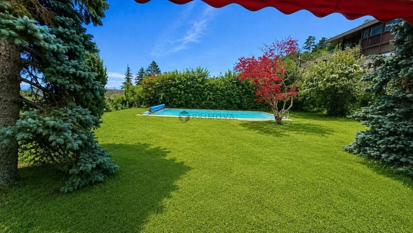 VIVERE SOPRA I TETTI DI BIEL - Foto 14 di 17