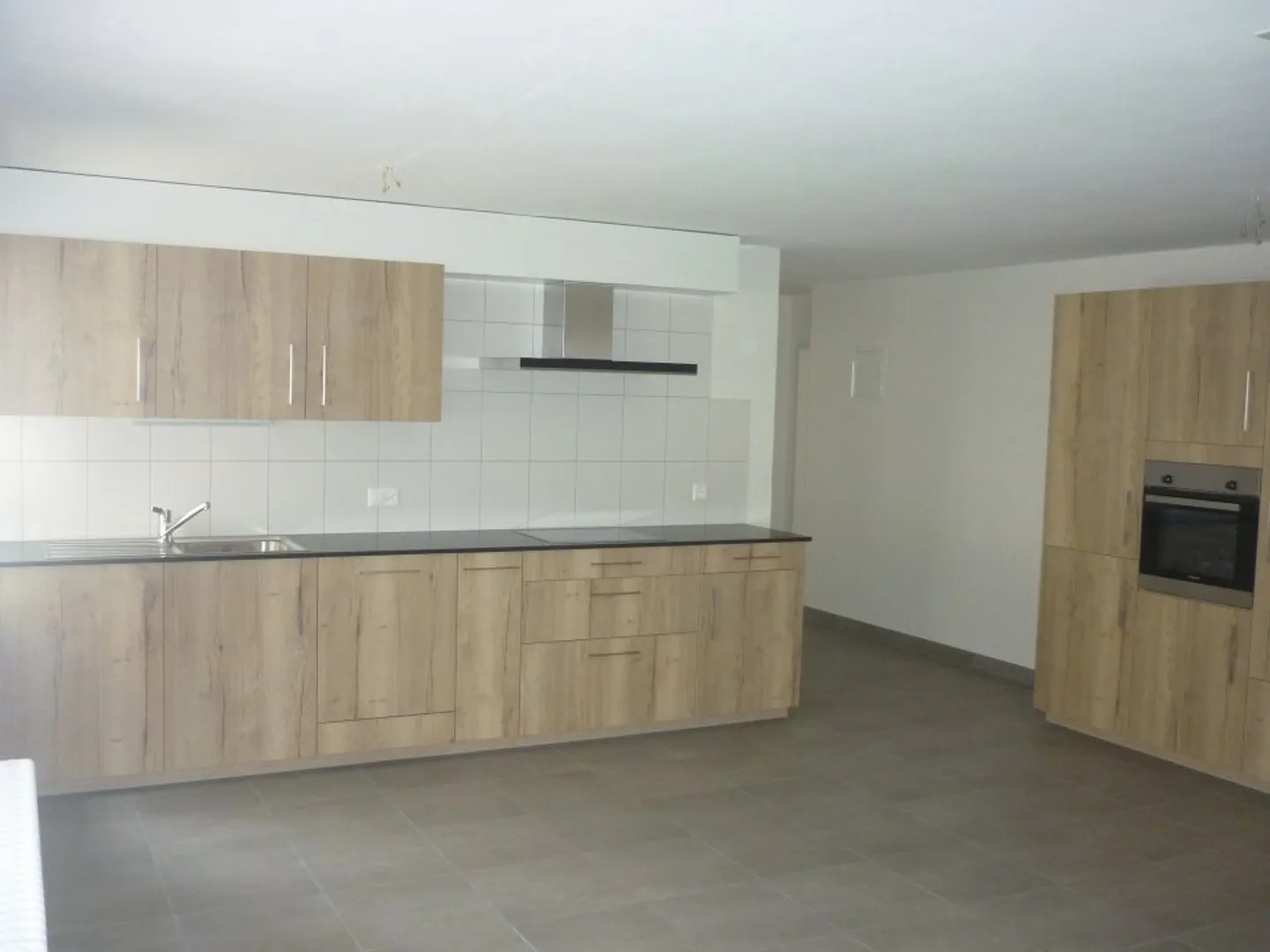 03183 - Con ascensore - Grande-Rue 24 - Le Locle - Foto 1 di 8