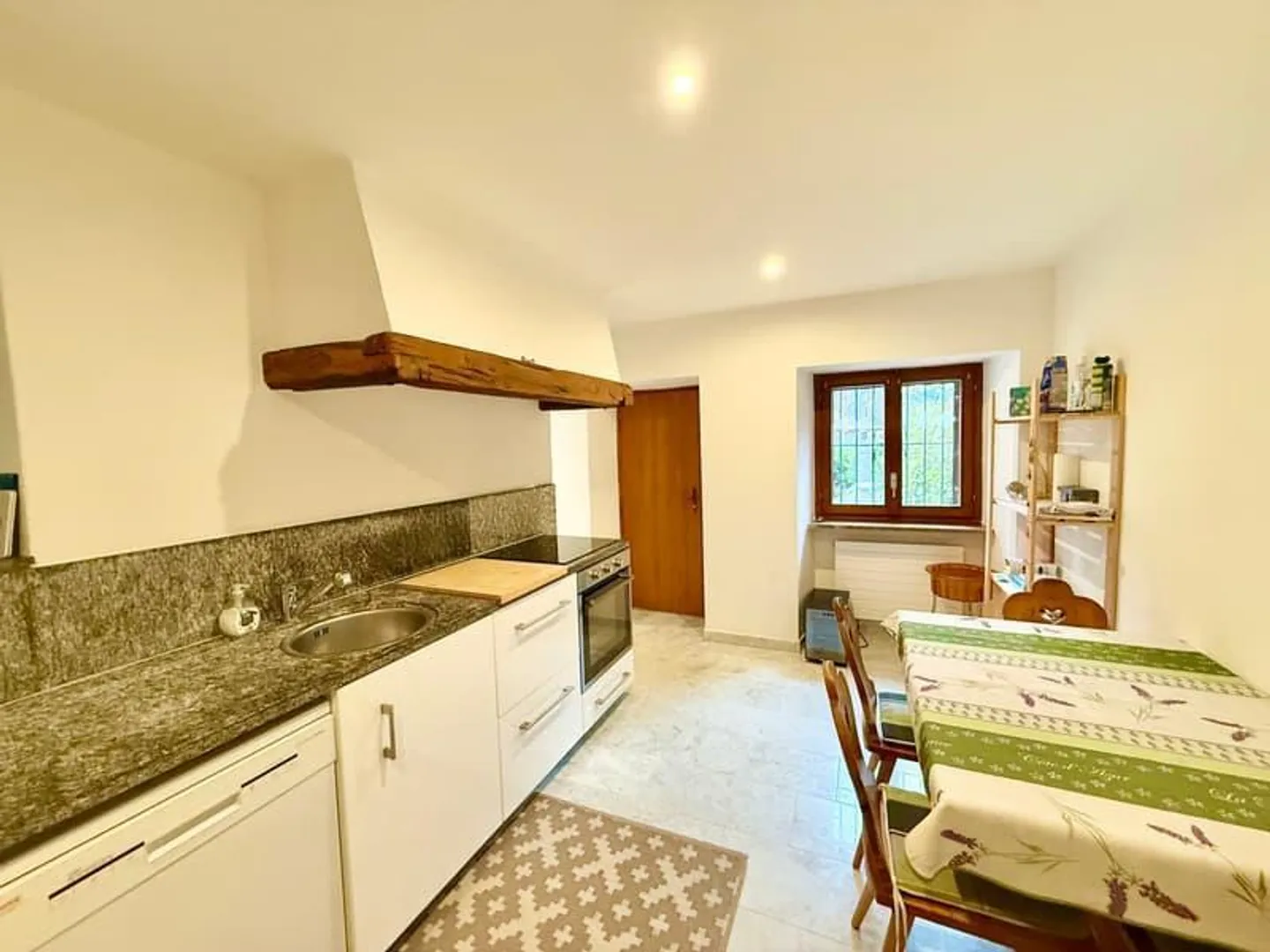 maison bifamiliale avec jardin - Photo 8 sur 21