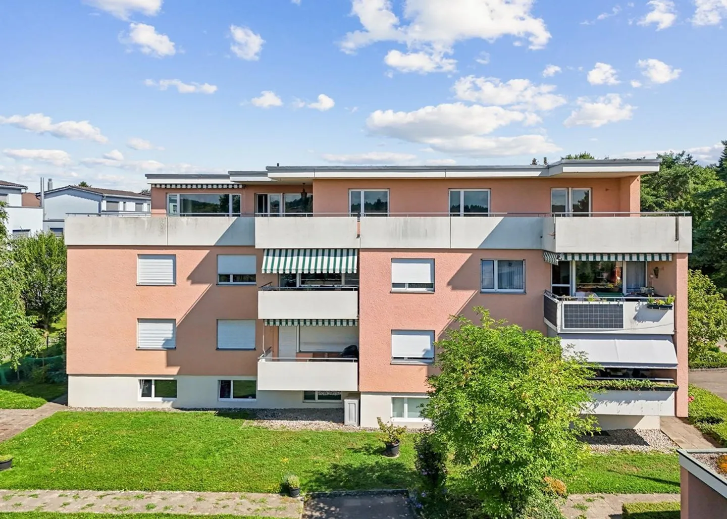 Appartement Attique Spacieux avec Terrasse - Photo 1 sur 14