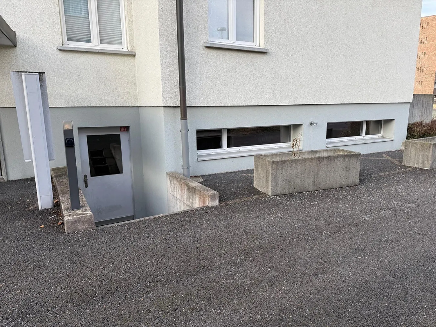 Beheizter Hobbyraum mit Tageslicht - Foto 4 von 5