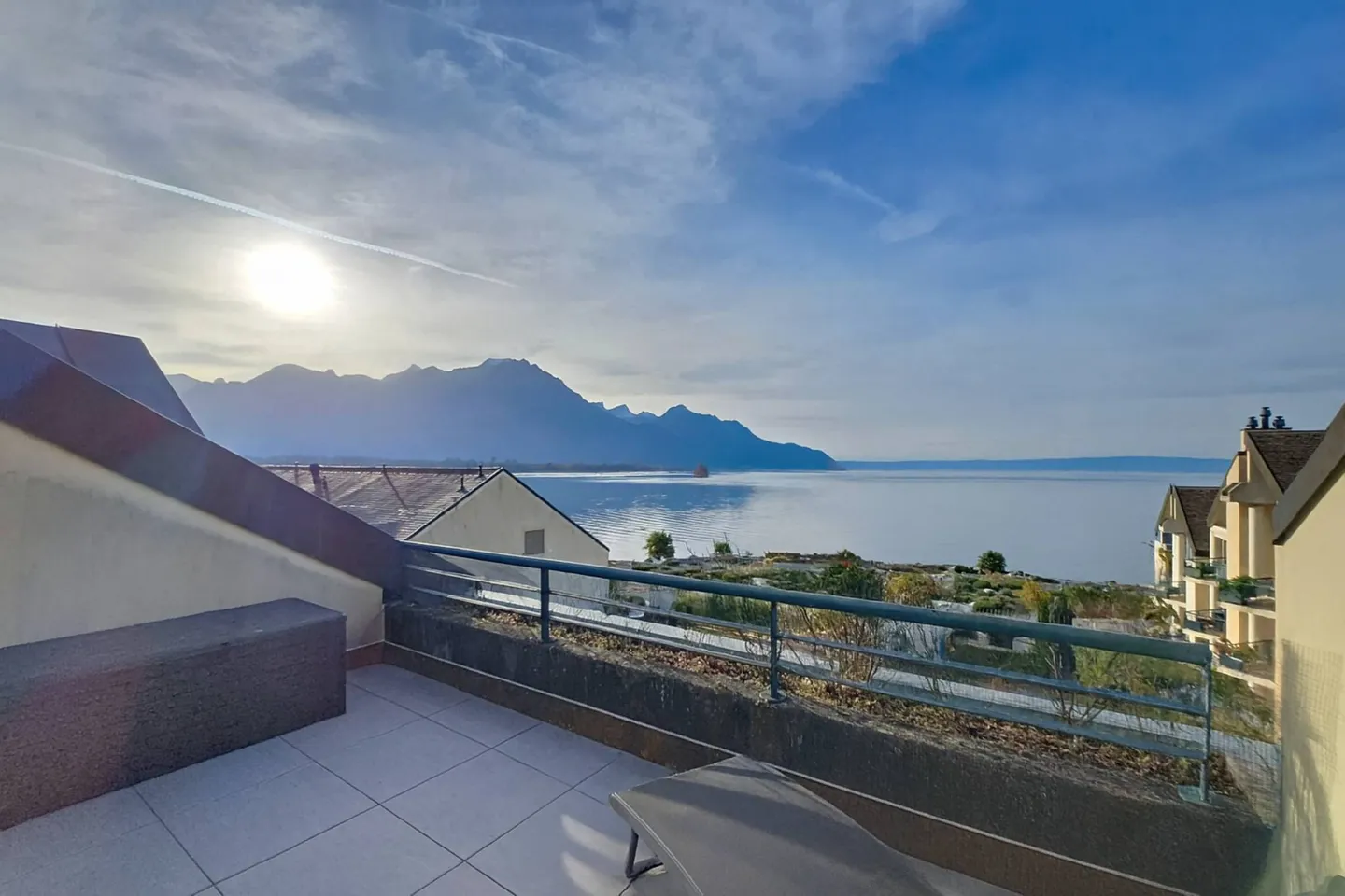 Large 3.5 Room Duplex with Breathtaking Lake and Mountain Views - Photo 9 of 13