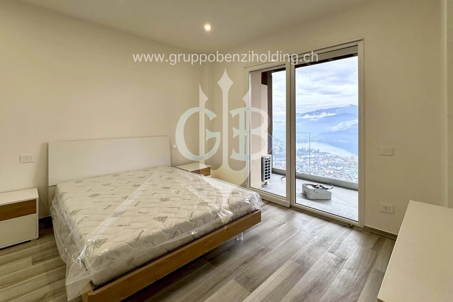 Acquisto diretto dal costruttore - Ponte Tresa (Italia), Cadegliano-Viconago - Foto 3 di 15