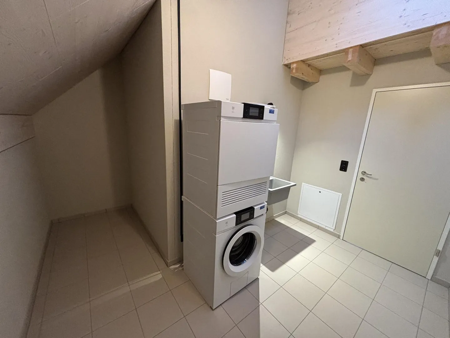 Comfortable Living for Couples or Singles - Photo 12 of 16