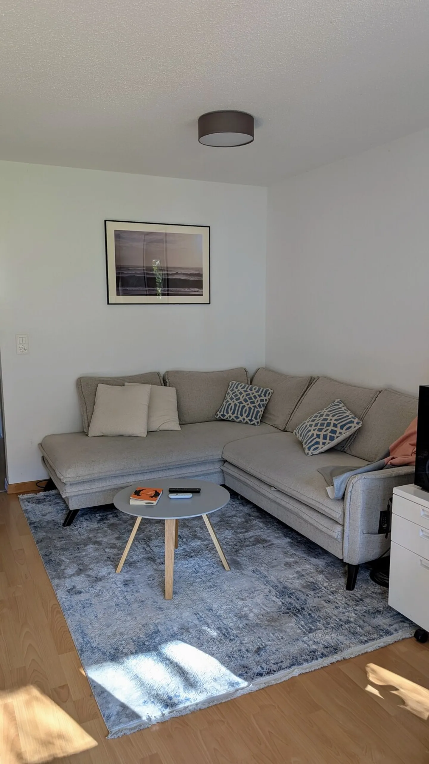 Apartment with highway access - Photo 2 of 10