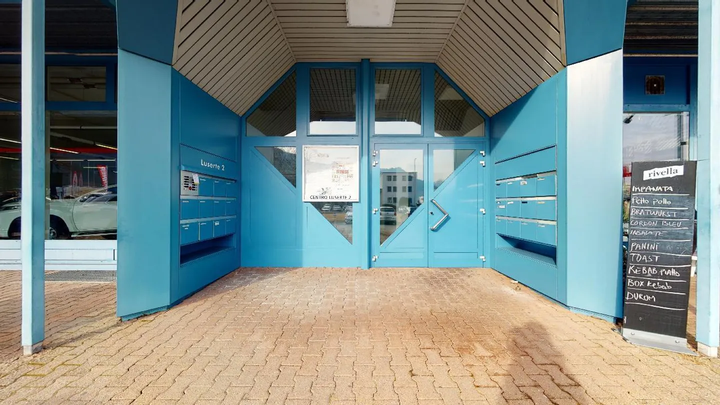 Helles und vielseitiges Büro von 68 m2 in Quartino - Foto 10 von 11