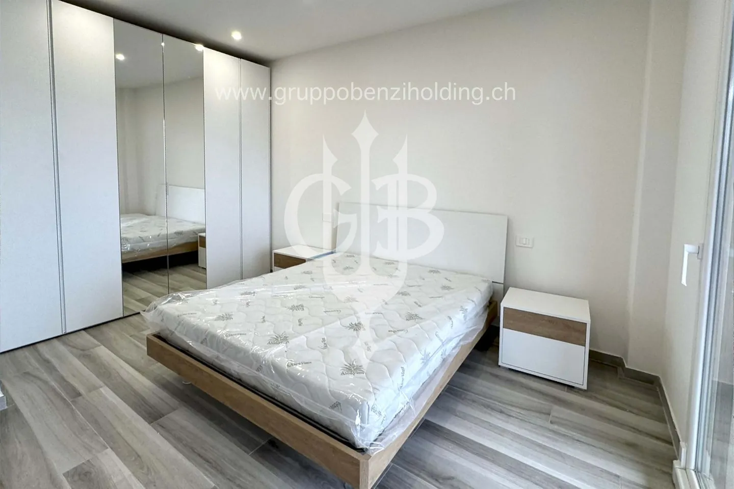 Acquisto diretto dal costruttore - Ponte Tresa (Italia), Cadegliano-Viconago - Foto 6 di 15