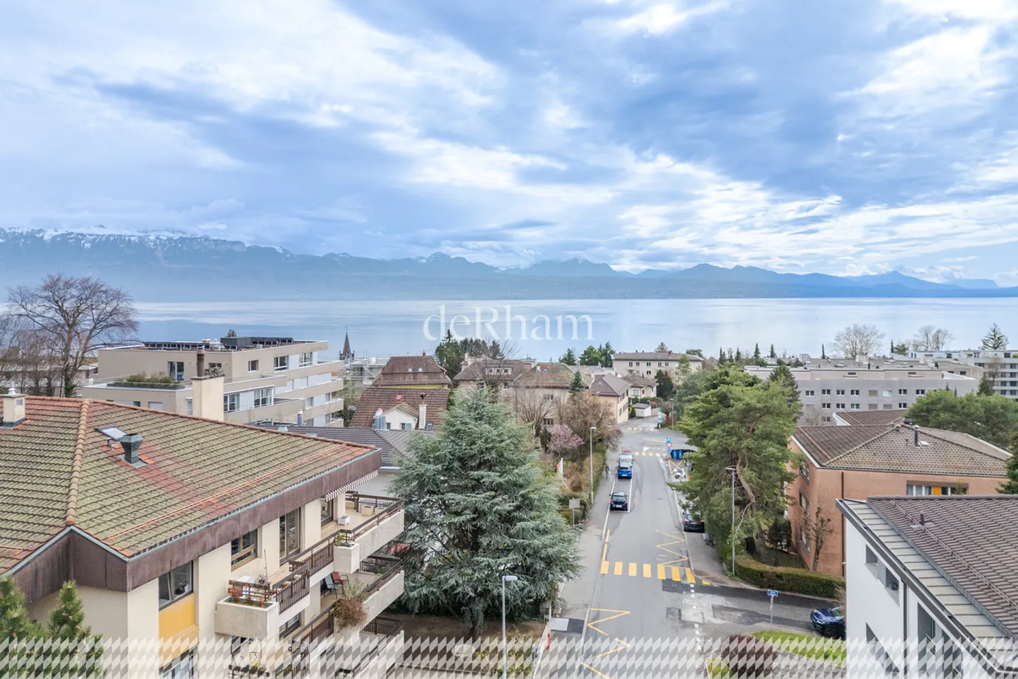 Apartment with 3.5 rooms and 135 m2 with garden - Photo 10 of 13