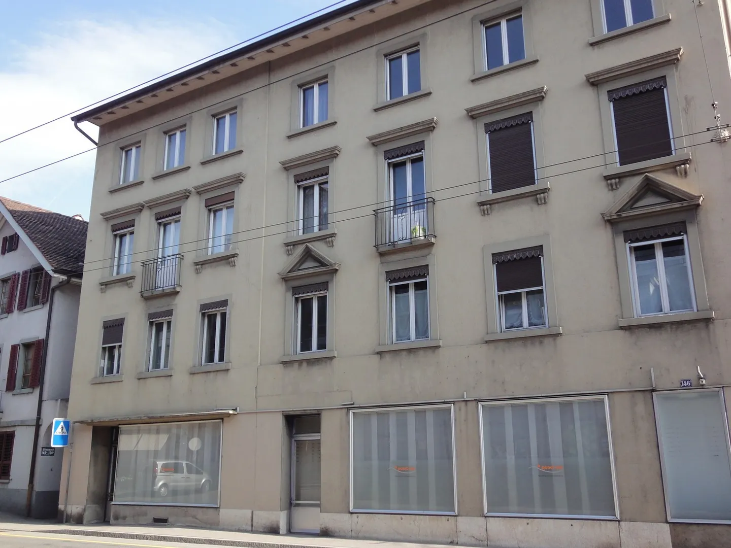 Freundliche, lichtdurchflutete 4-Zimmer-Wohnung in Biel - Foto 1 von 7