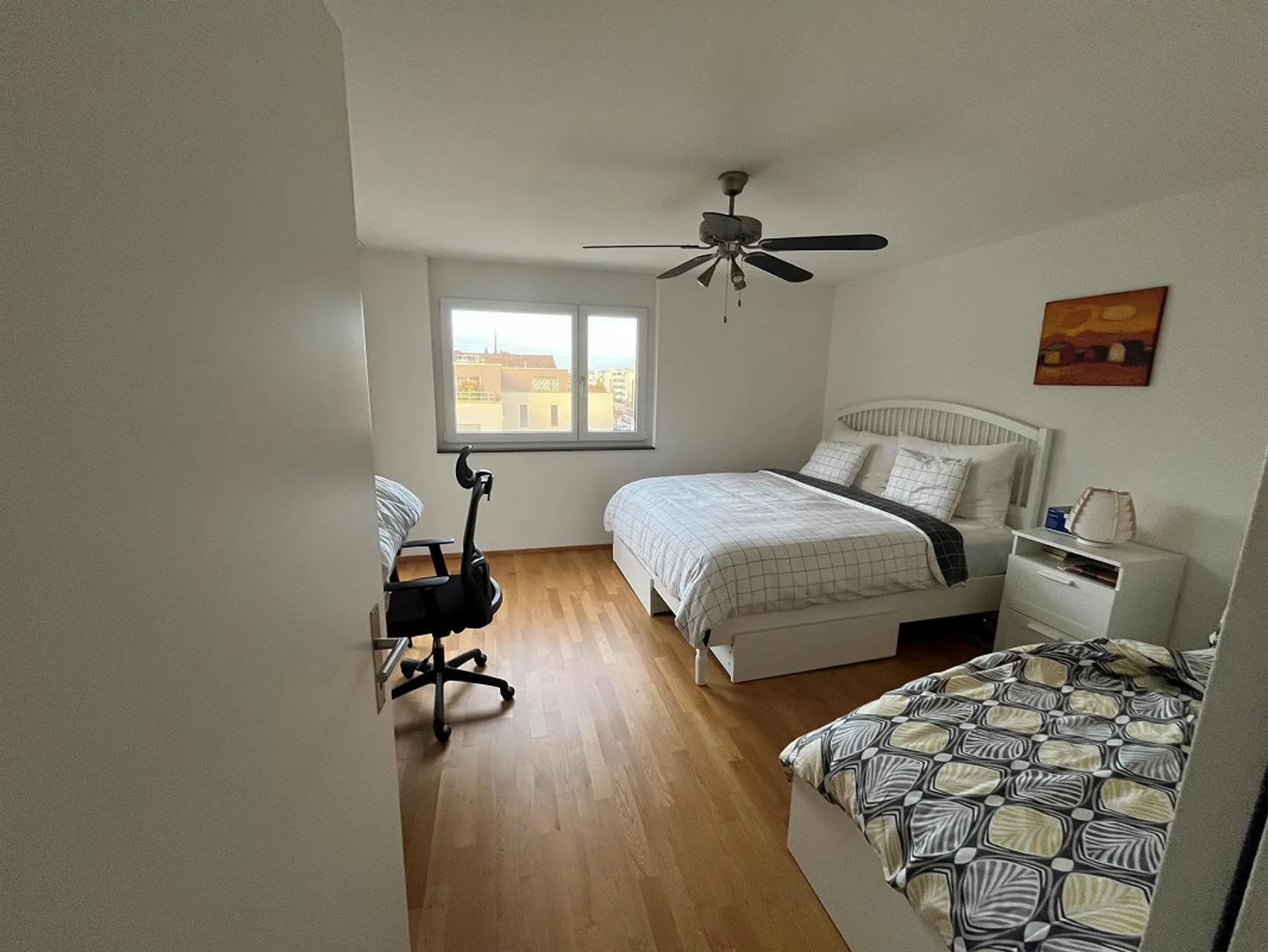 Appartement en attique 3,5 pièces avec magnifique vue sur le lac - Photo 6 sur 8