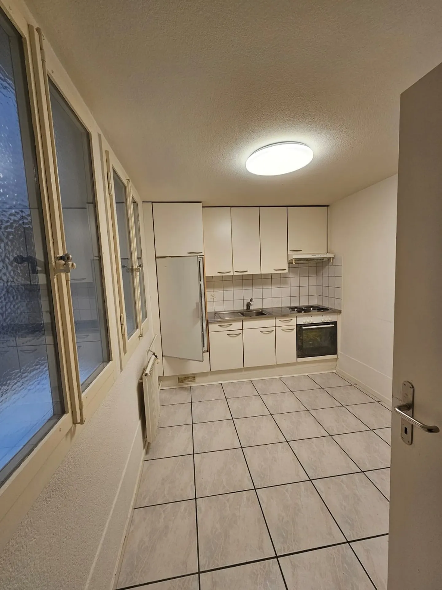 Freundliche, lichtdurchflutete 4-Zimmer-Wohnung in Biel - Foto 6 von 7